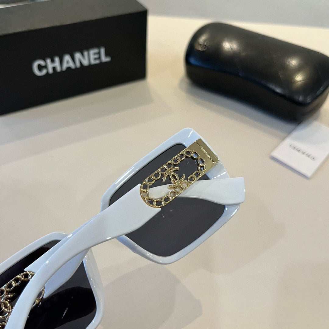 Chanel Oversized Silver Lens Sunglasses for Men & Women - 486679 - detail image 6