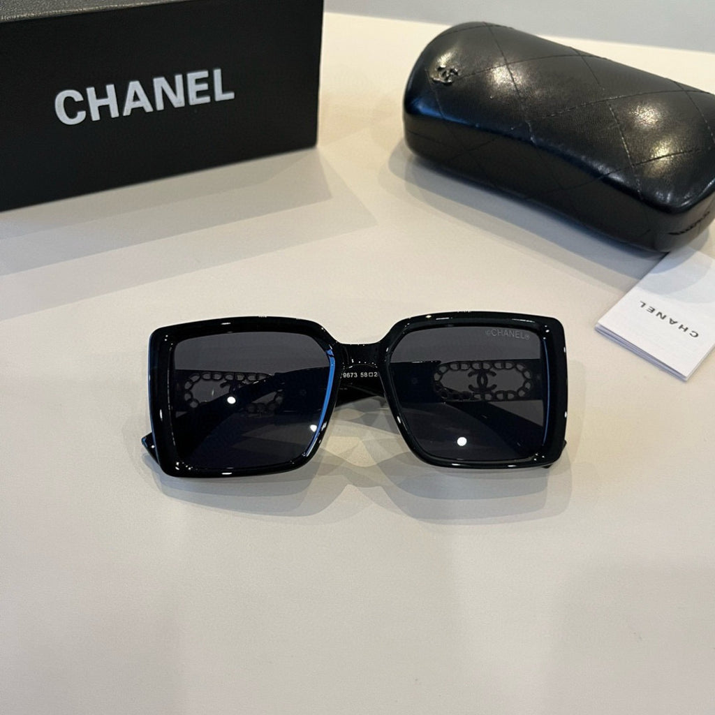 Chanel Oversized Silver Lens Sunglasses for Men & Women - 431569 - detail image 5