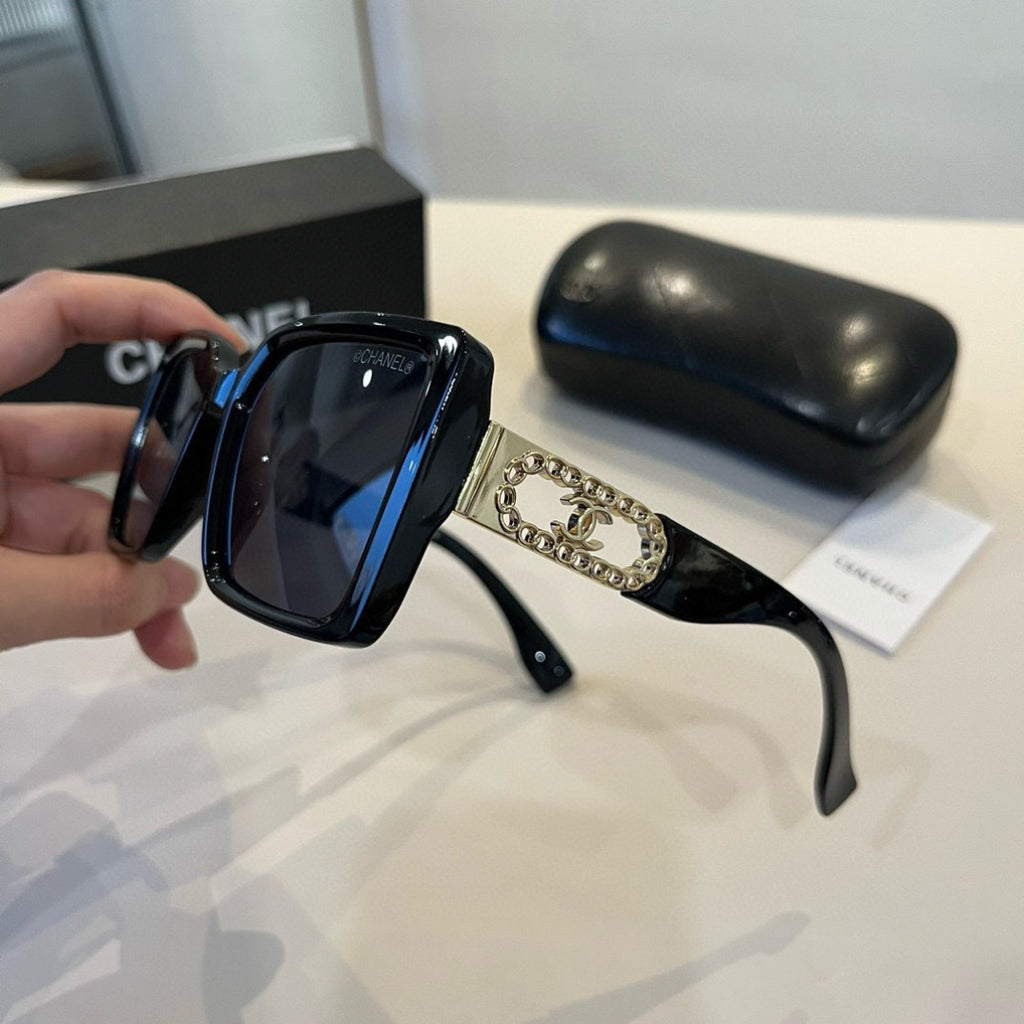 Chanel Oversized Silver Lens Sunglasses for Men & Women - 486680 - detail image 4