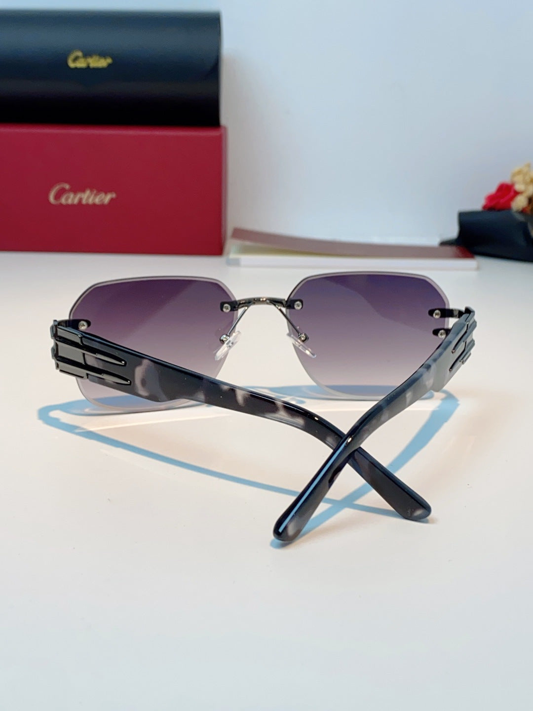 Cartier Polarized Metal Rimless Gray Lens Sunglasses for Men & Women - detail image 3