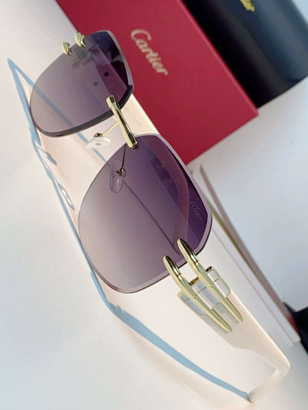 Cartier Polarized Metal Rimless Purple Lens Sunglasses for Men & Women - detail image 7
