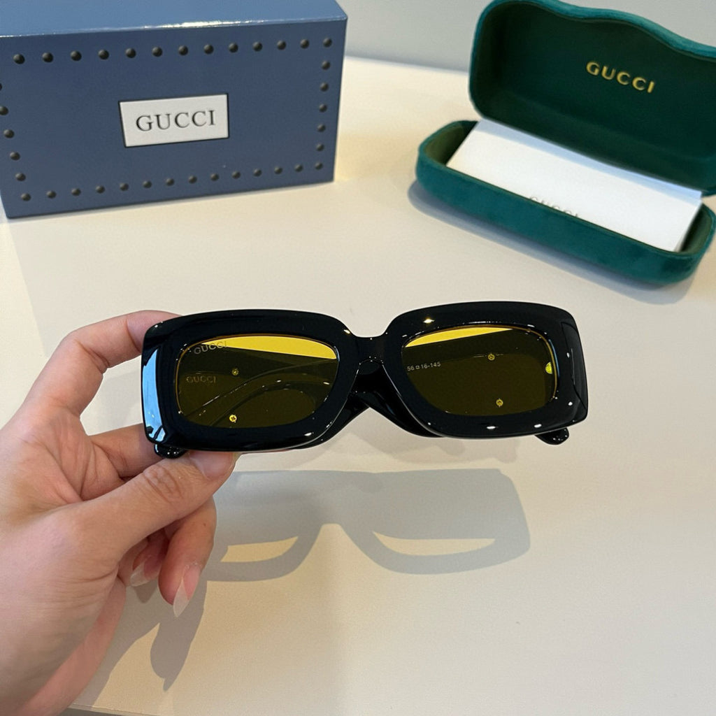 Gucci Oversized Black Lens Sunglasses for Men & Women - 486336 - detail image 7