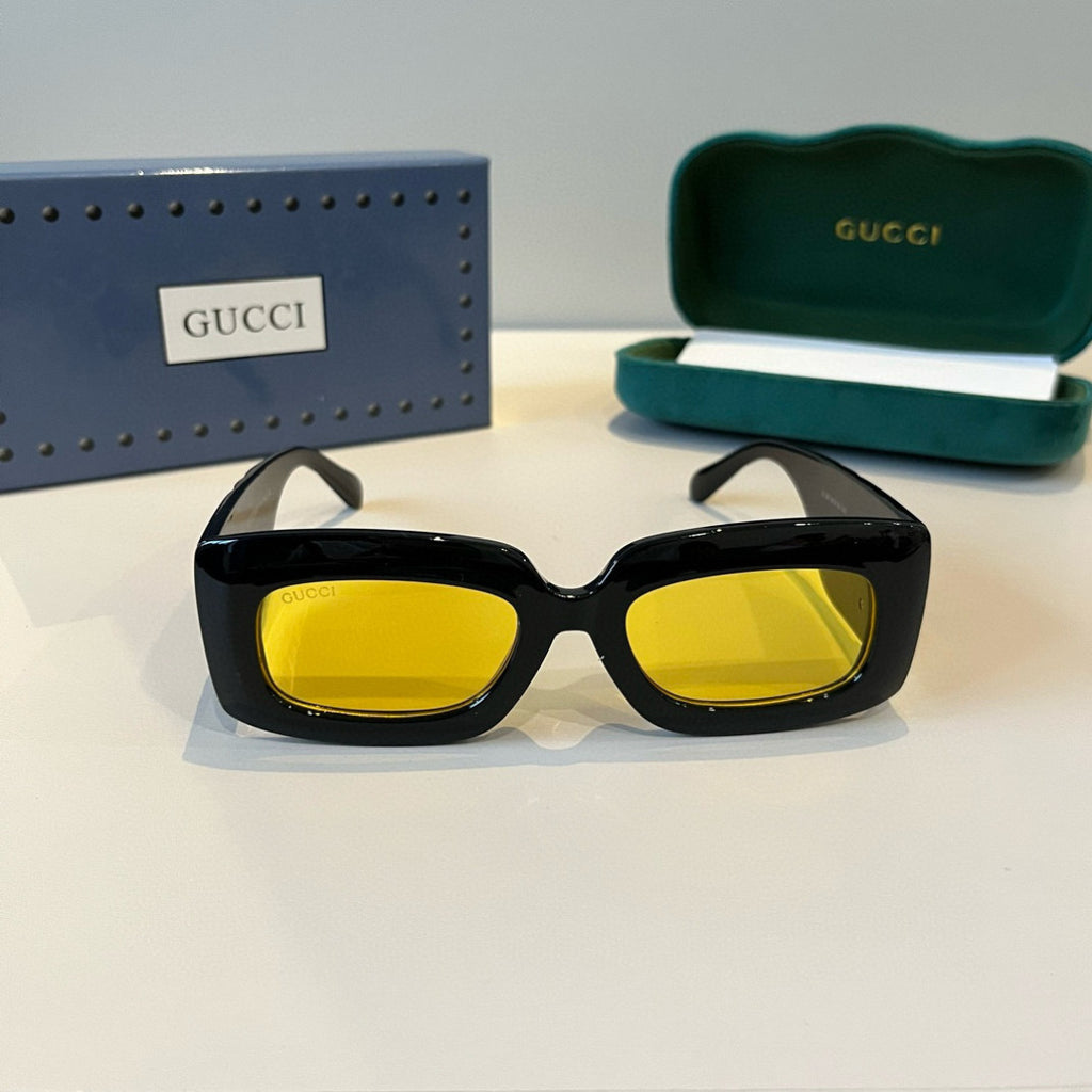 Gucci Oversized Black Lens Sunglasses for Men & Women - 486336 - detail image 2