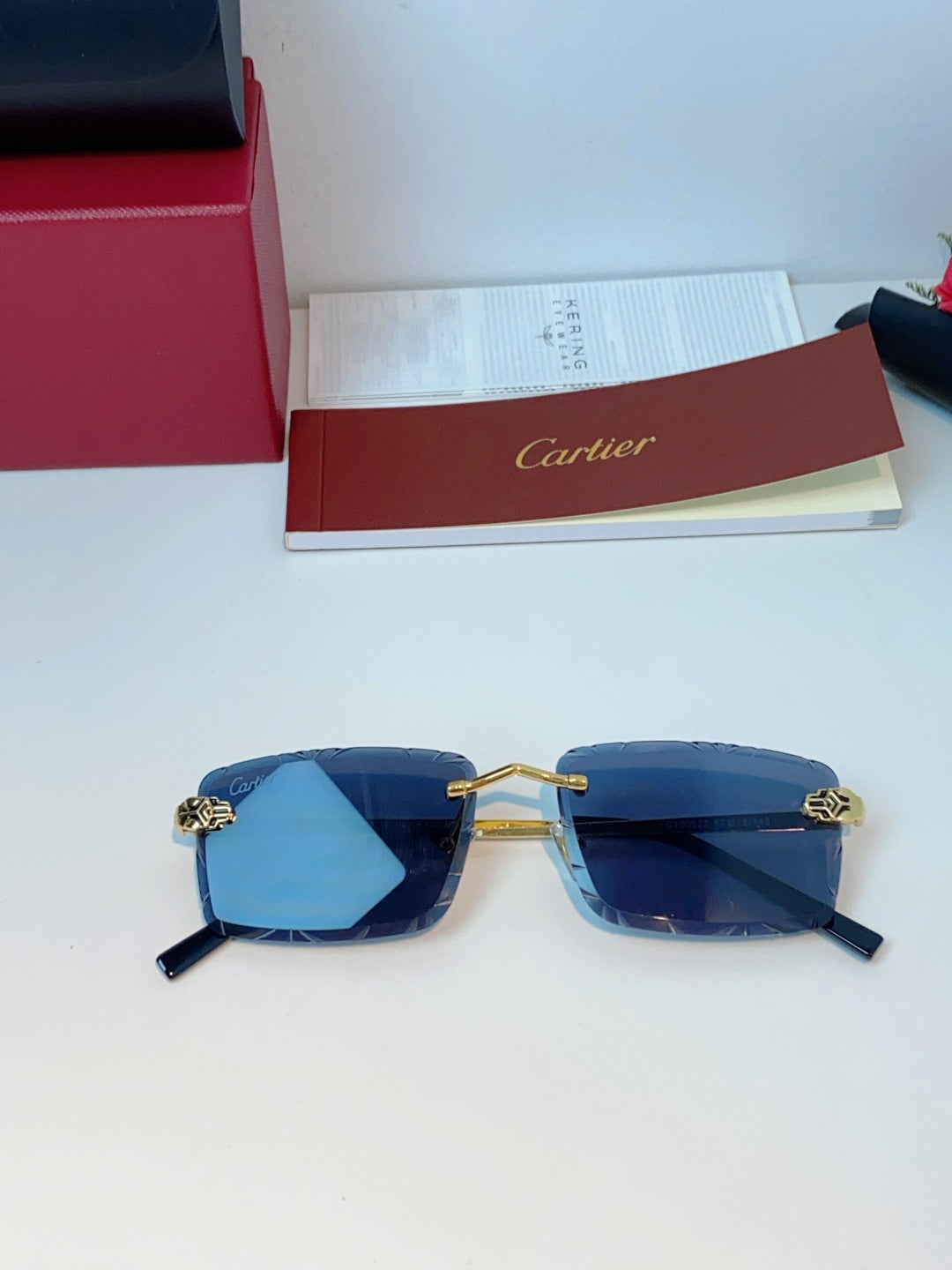 Cartier Lightweight Rimless Gray Lens Sunglasses for Men & Women - 487366 - detail image 9