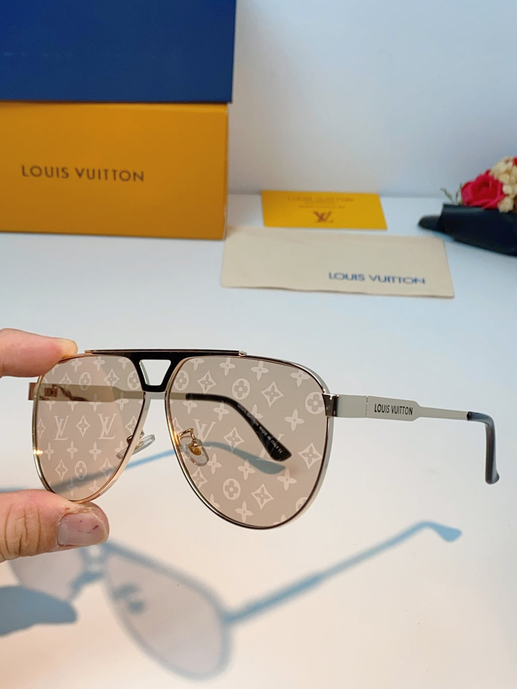 Louis Vuitton Metal Aviator Gold Lens Sunglasses for Men - detail image 6