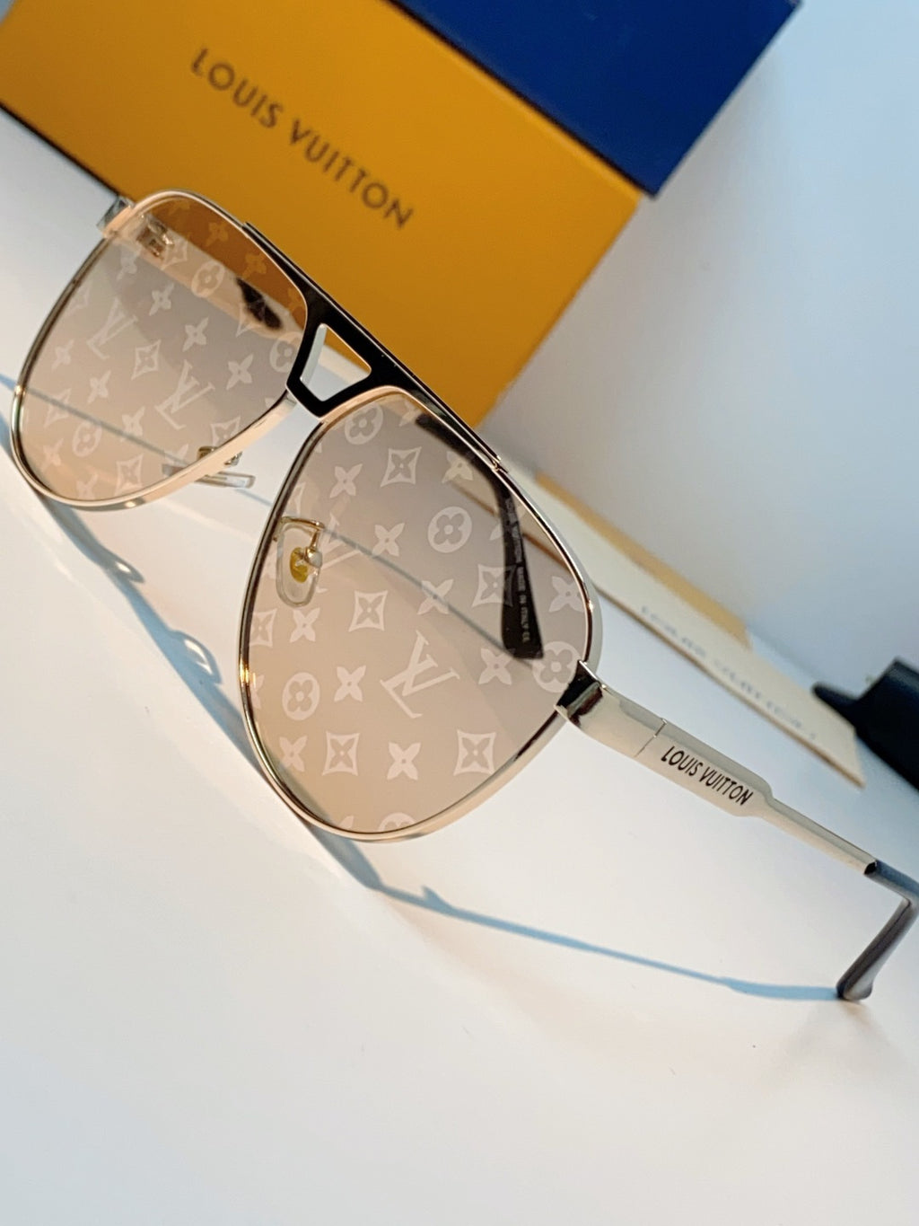 Louis Vuitton Metal Aviator Gold Lens Sunglasses for Men - detail image 7