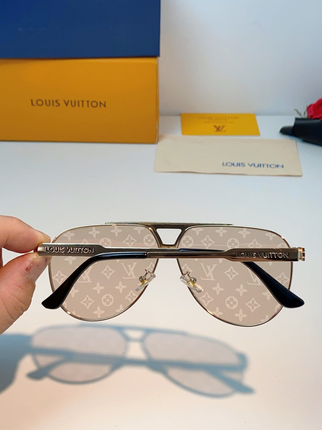 Louis Vuitton Metal Aviator Gold Lens Sunglasses for Men - detail image 5