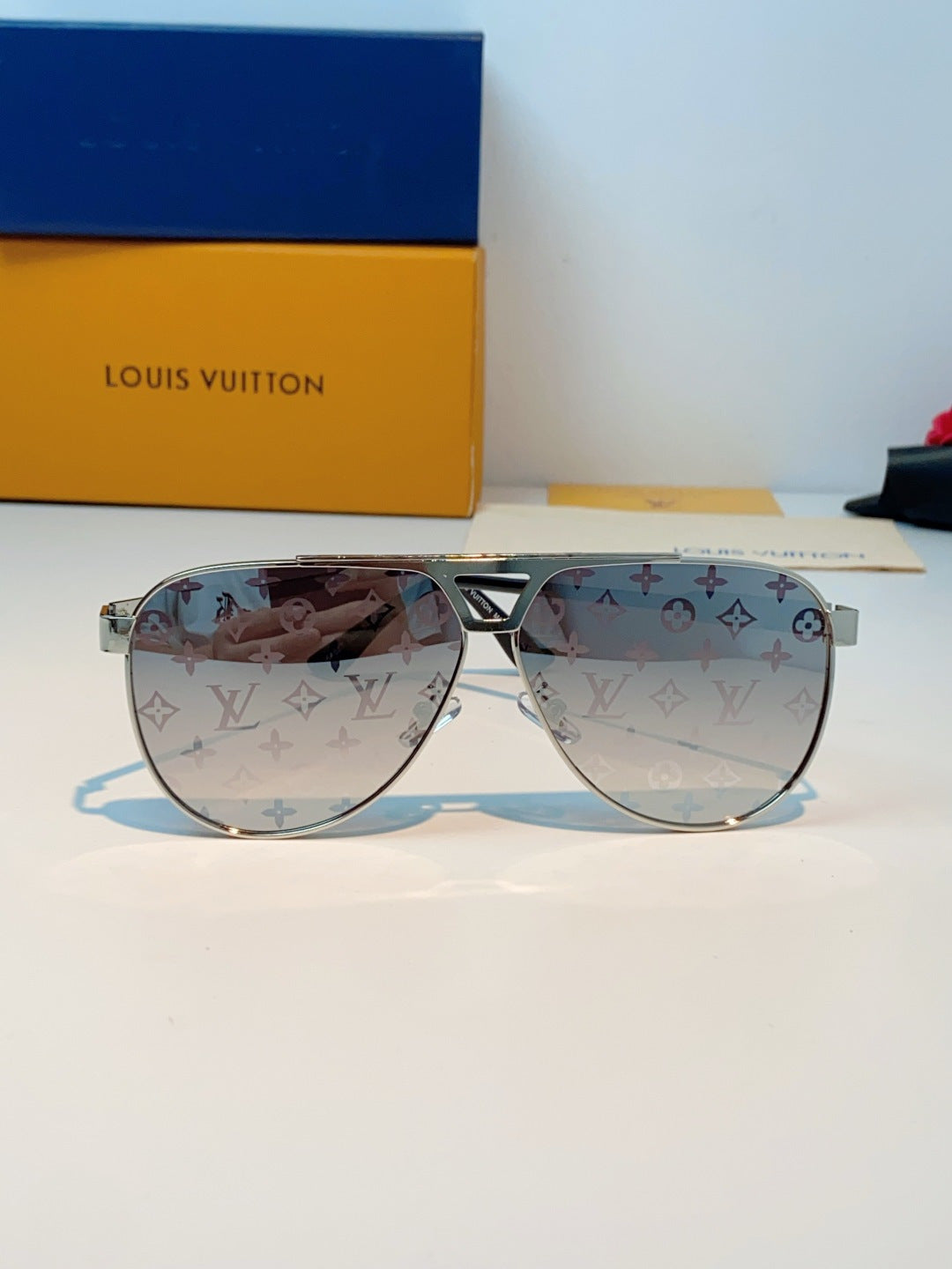 Louis Vuitton Metal Aviator Silver Lens Sunglasses for Men - 486209 - detail image 2