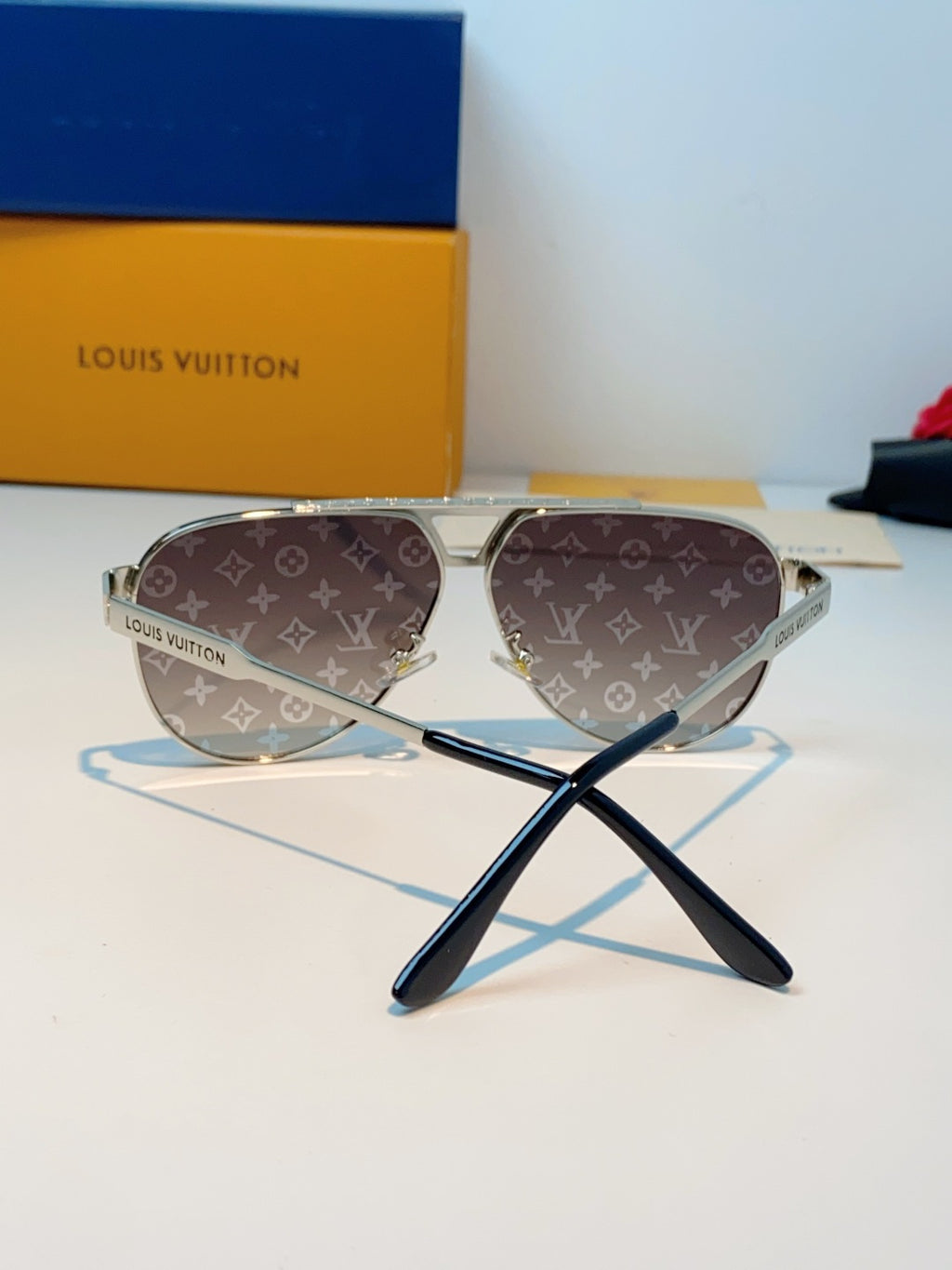 Louis Vuitton Metal Aviator Silver Lens Sunglasses for Men - 486209 - detail image 3