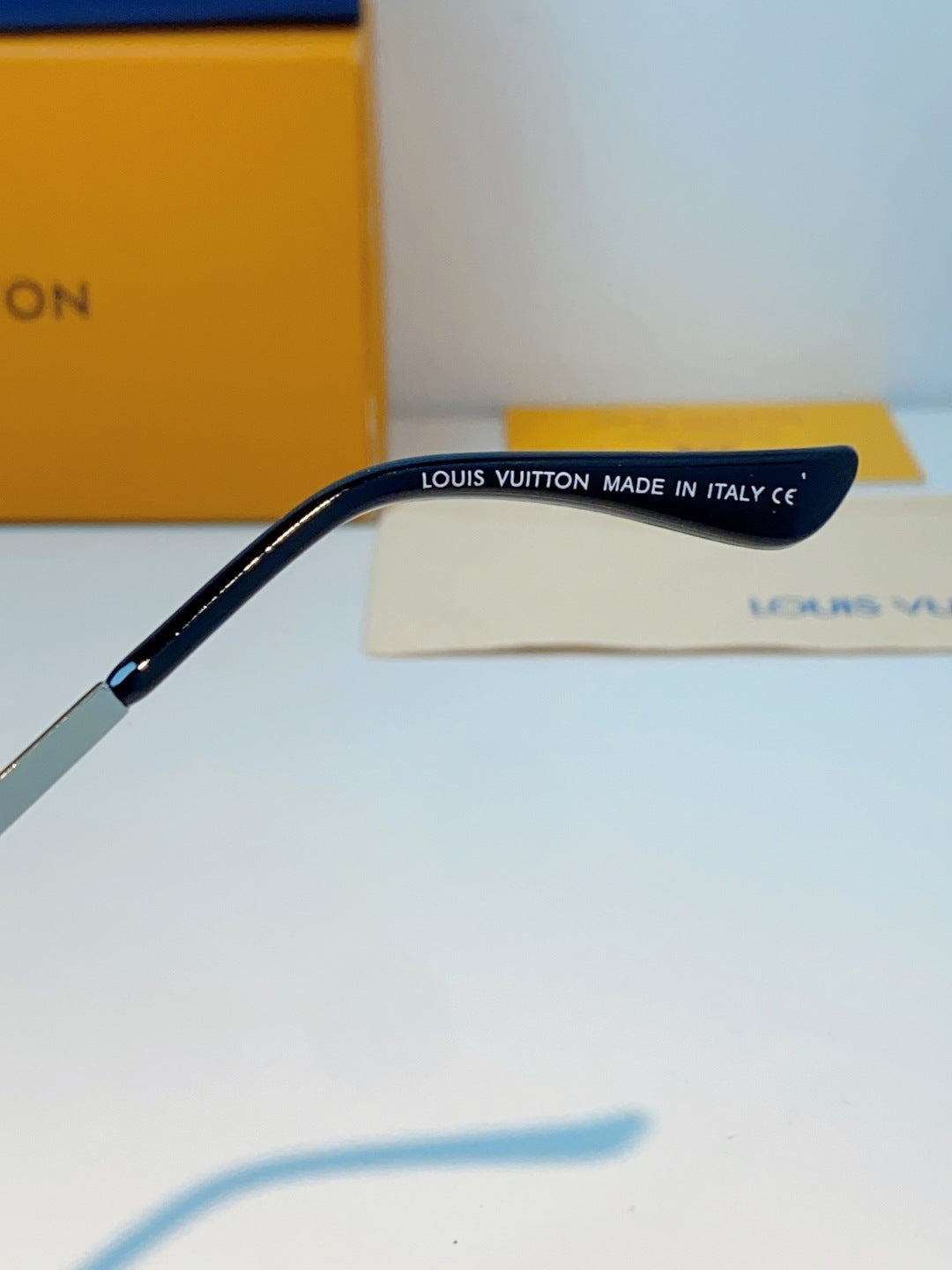 Louis Vuitton Metal Aviator Silver Lens Sunglasses for Men - 486209 - detail image 8