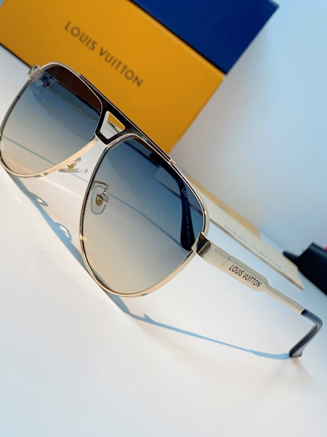 Louis Vuitton Metal Aviator Silver Lens Sunglasses for Men - 486210 - detail image 7