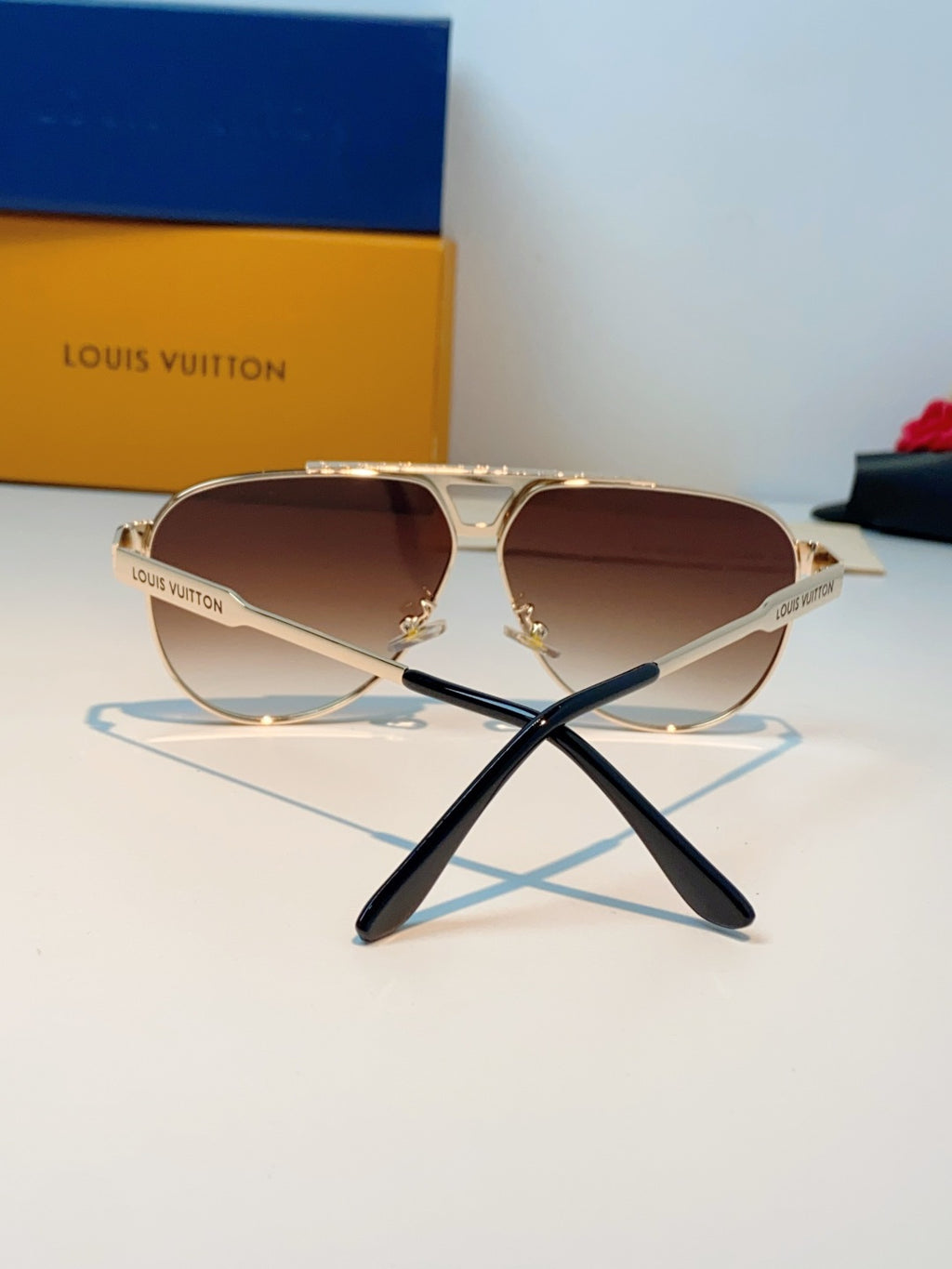 Louis Vuitton Metal Aviator Brown Lens Sunglasses for Men - detail image 3