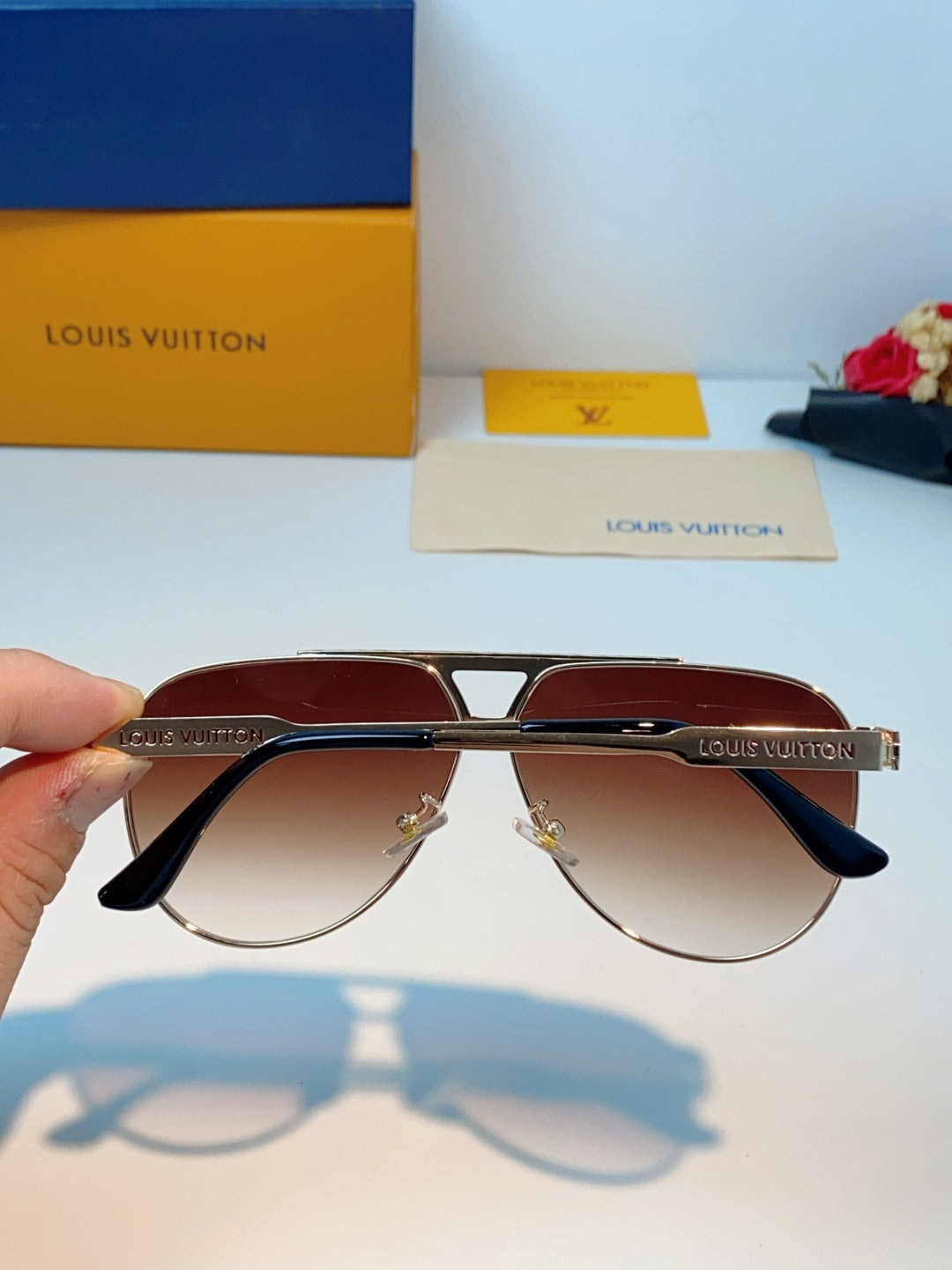 Louis Vuitton Metal Aviator Brown Lens Sunglasses for Men - detail image 5