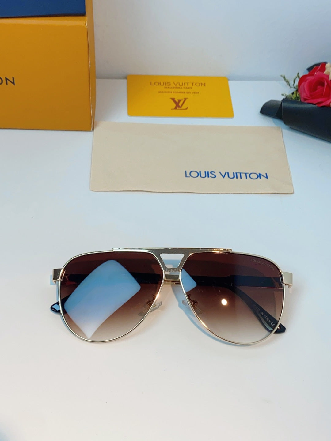 Louis Vuitton Metal Aviator Brown Lens Sunglasses for Men - detail image 9