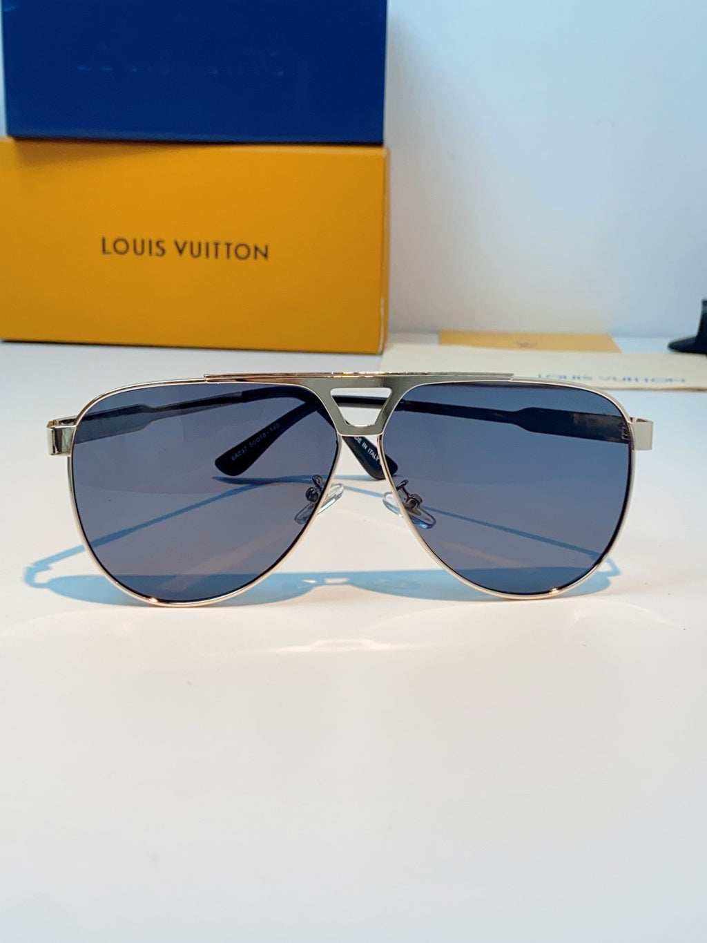 Louis Vuitton Metal Aviator Gray Lens Sunglasses for Men - detail image 2