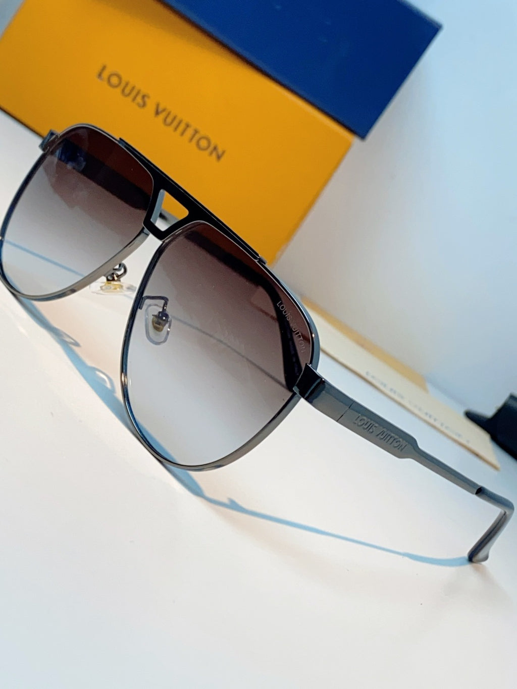 Louis Vuitton Metal Aviator Silver Lens Sunglasses for Men - detail image 7