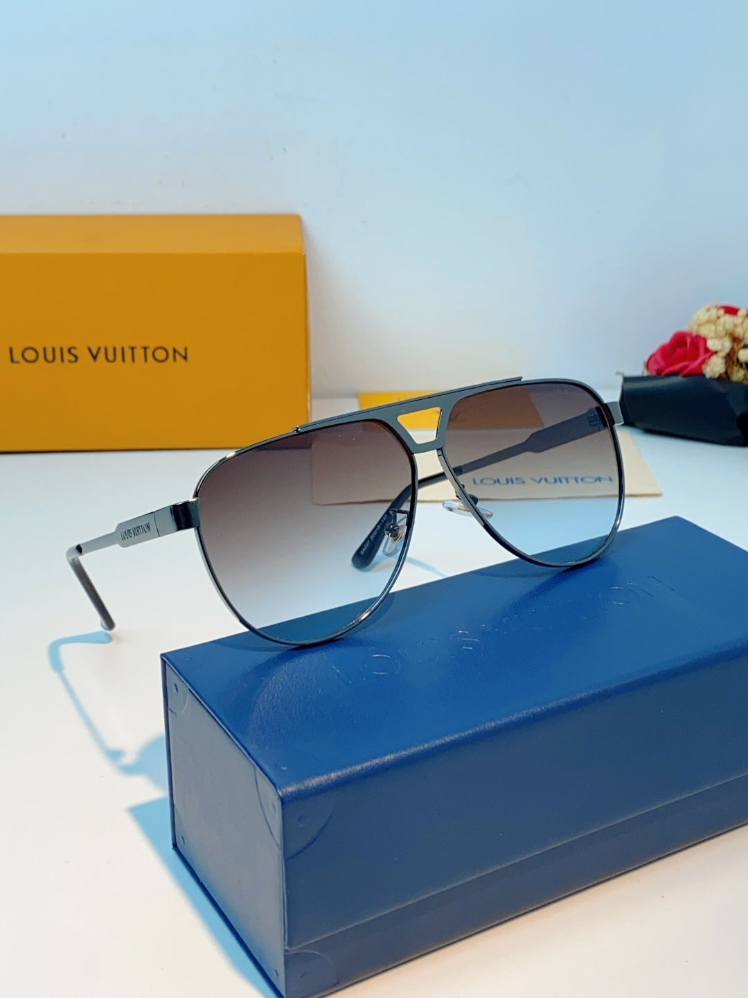 Louis Vuitton Metal Aviator Silver Lens Sunglasses for Men - detail image 10