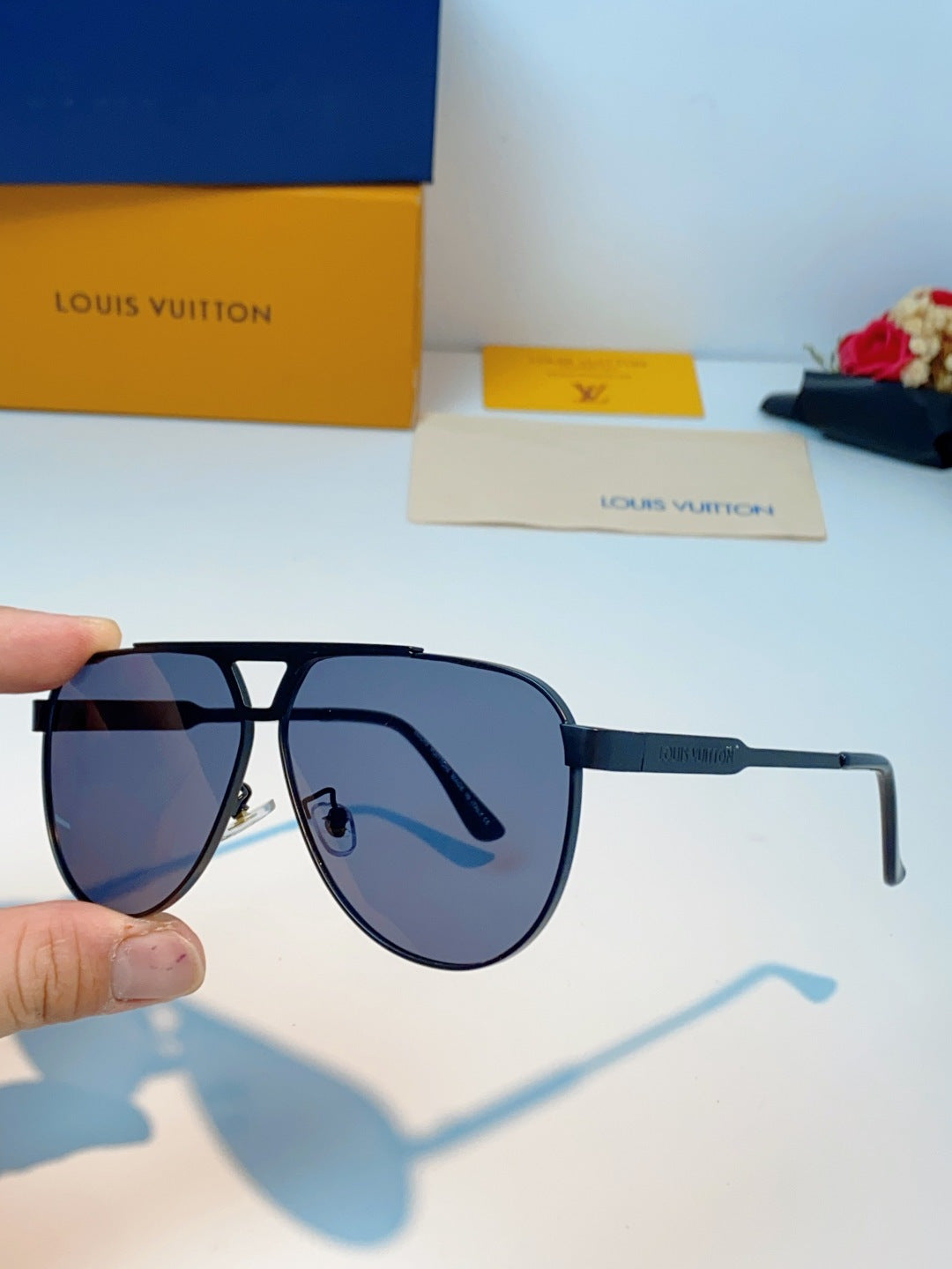 Louis Vuitton Metal Aviator Blue Lens Sunglasses for Men - detail image 6