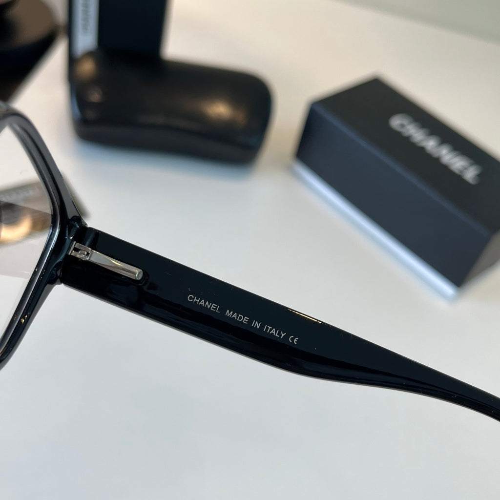 Chanel Oversized Silver Lens Sunglasses for Men & Women - 486650 - detail image 9