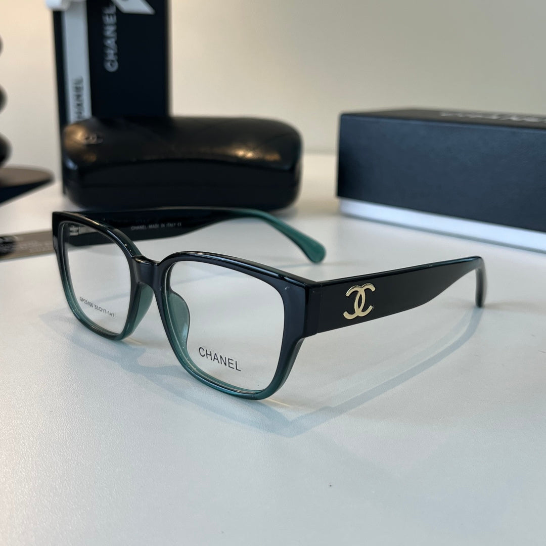 Chanel Oversized Silver Lens Sunglasses for Men & Women - 486651 - detail image 3