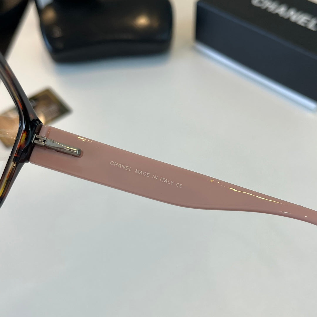 Chanel Oversized Silver Lens Sunglasses for Men & Women - 486653 - detail image 9