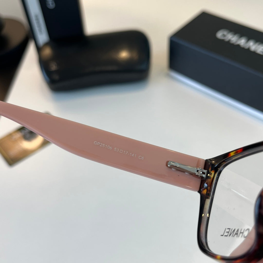 Chanel Oversized Silver Lens Sunglasses for Men & Women - 486653 - detail image 8