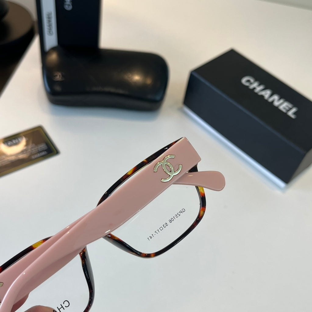 Chanel Oversized Silver Lens Sunglasses for Men & Women - 486653 - detail image 6