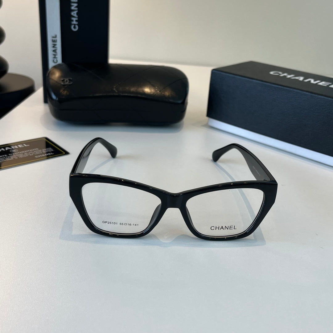 Chanel Oversized Silver Lens Sunglasses for Men & Women - 486654 - detail image 2