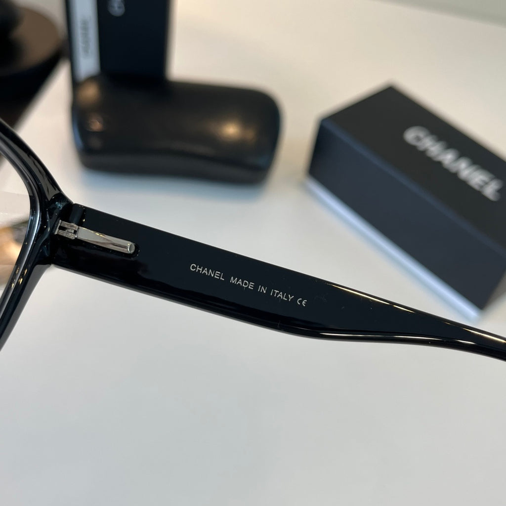 Chanel Oversized Silver Lens Sunglasses for Men & Women - 486654 - detail image 8