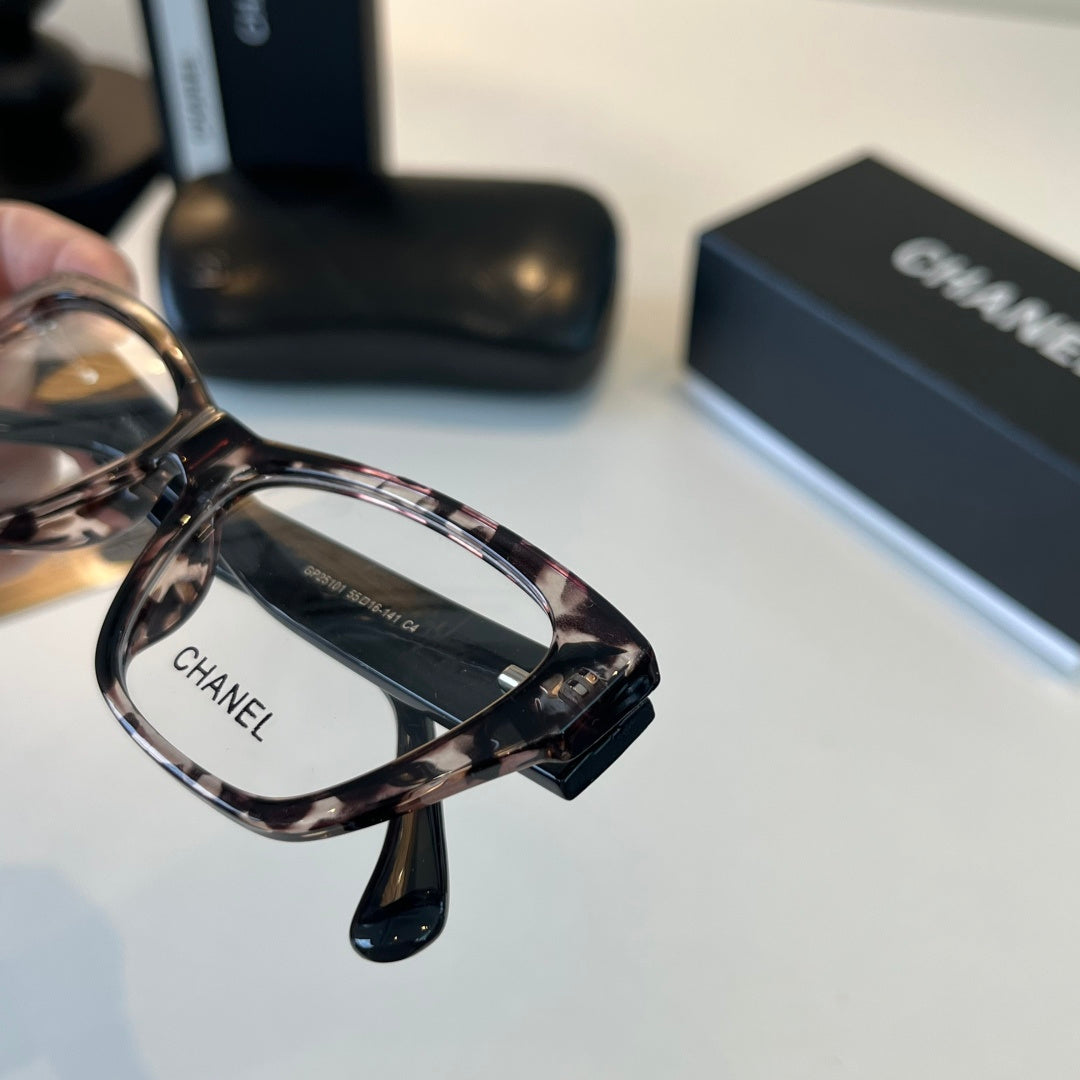 Chanel Oversized Silver Lens Sunglasses for Men & Women - 486655 - detail image 5
