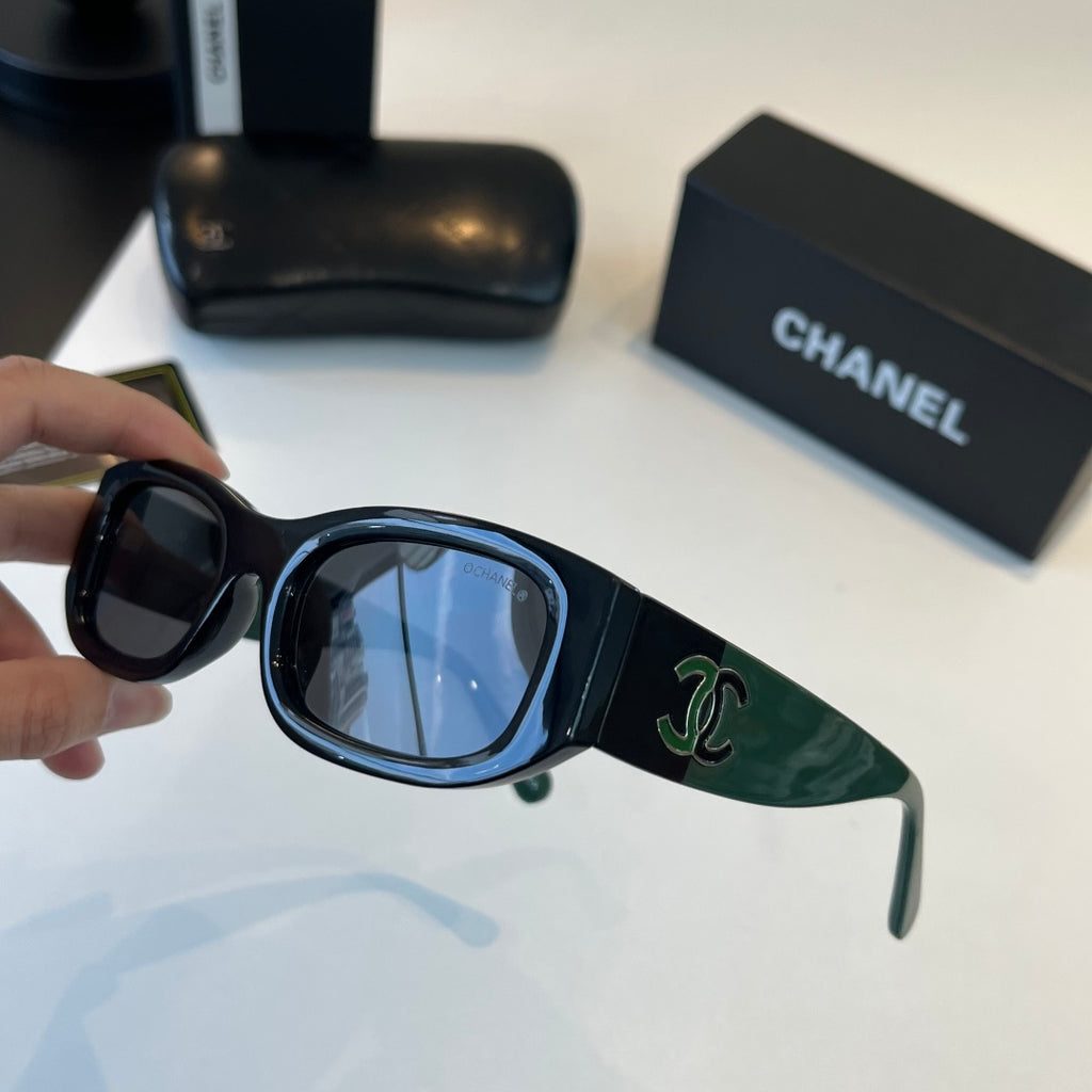 Chanel Fashion Black Lens Sunglasses for Men & Women - 486656 - detail image 4