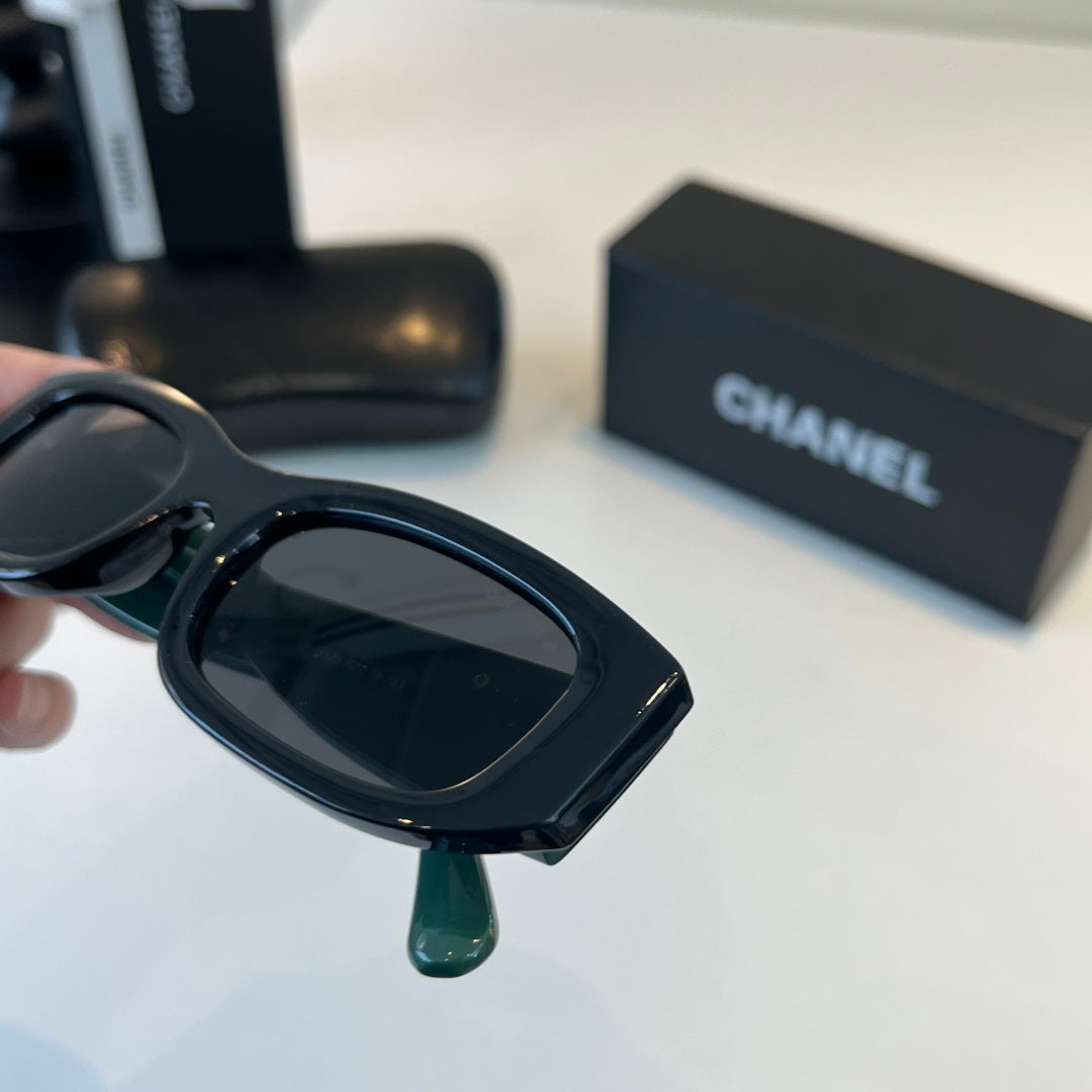 Chanel Fashion Black Lens Sunglasses for Men & Women - 486656 - detail image 7