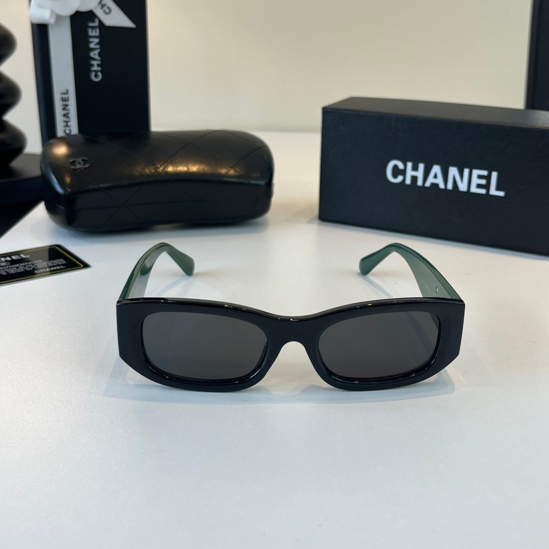 Chanel Fashion Black Lens Sunglasses for Men & Women - 486656 - detail image 2