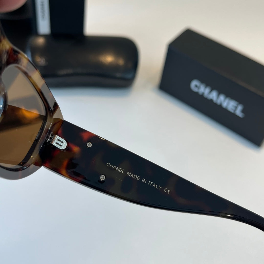 Chanel Fashion Black Lens Sunglasses for Men & Women - 486658 - detail image 10