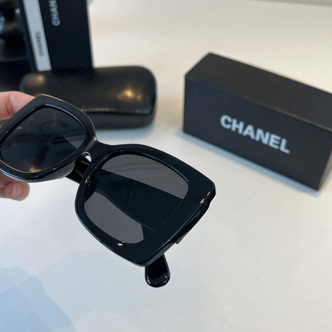 Chanel Fashion Black Lens Sunglasses for Men & Women - 486664 - detail image 8
