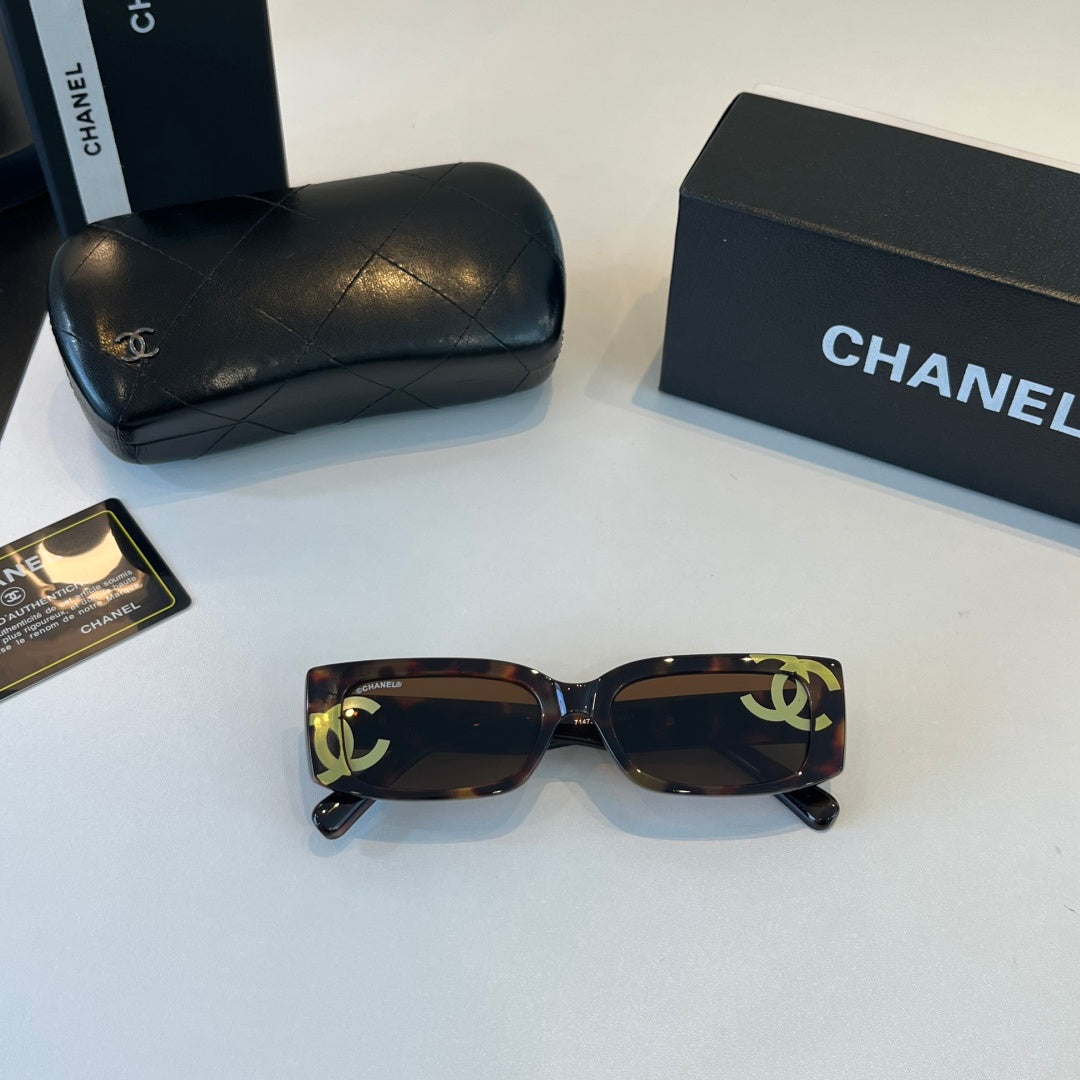Chanel Fashion Black Lens Sunglasses for Men & Women - 486536 - detail image 5
