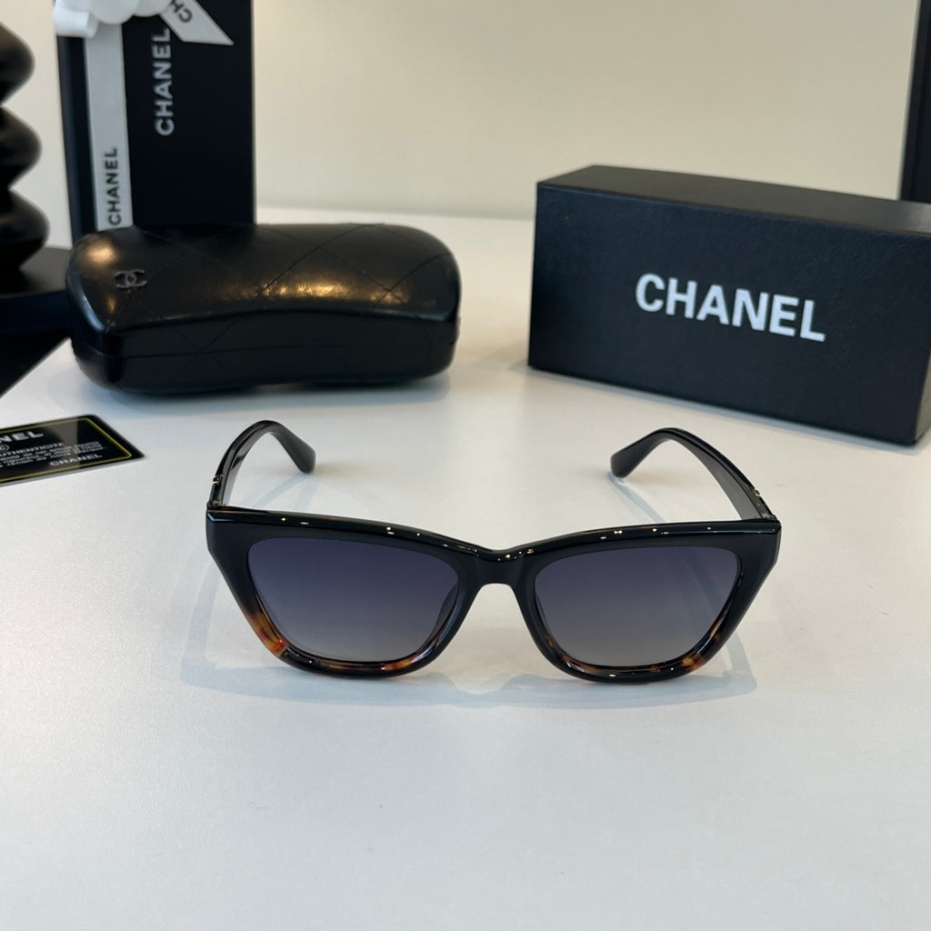 Chanel Fashion Black Lens Sunglasses for Men & Women - 493439 - detail image 2