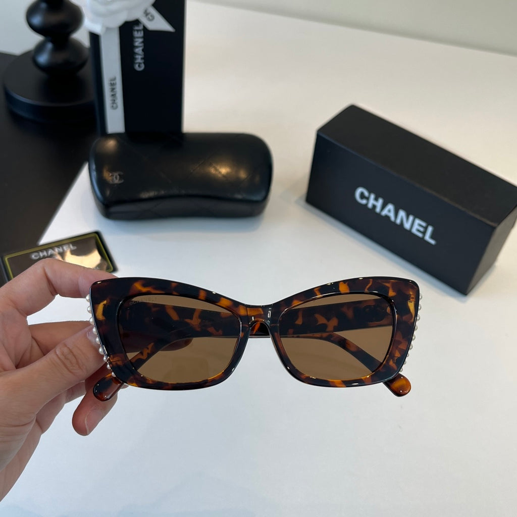 Chanel Fashion Black Lens Sunglasses for Men & Women - 493440 - detail image 5