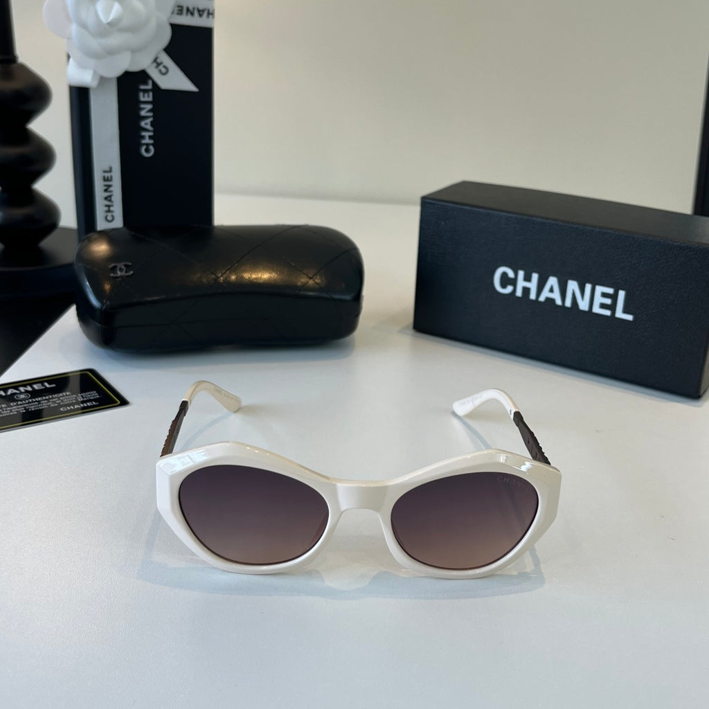 Chanel Fashion Silver Lens Sunglasses for Men & Women - 493442 - detail image 2