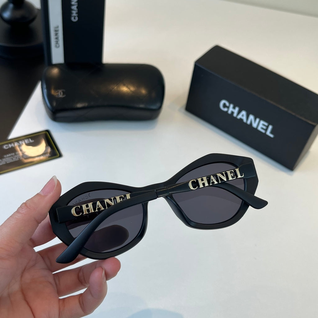 Chanel Fashion Black Lens Sunglasses for Men & Women - 493443 - detail image 7