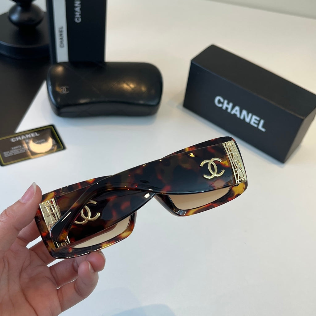 Chanel Fashion Black Lens Sunglasses for Men & Women - 493444 - detail image 8