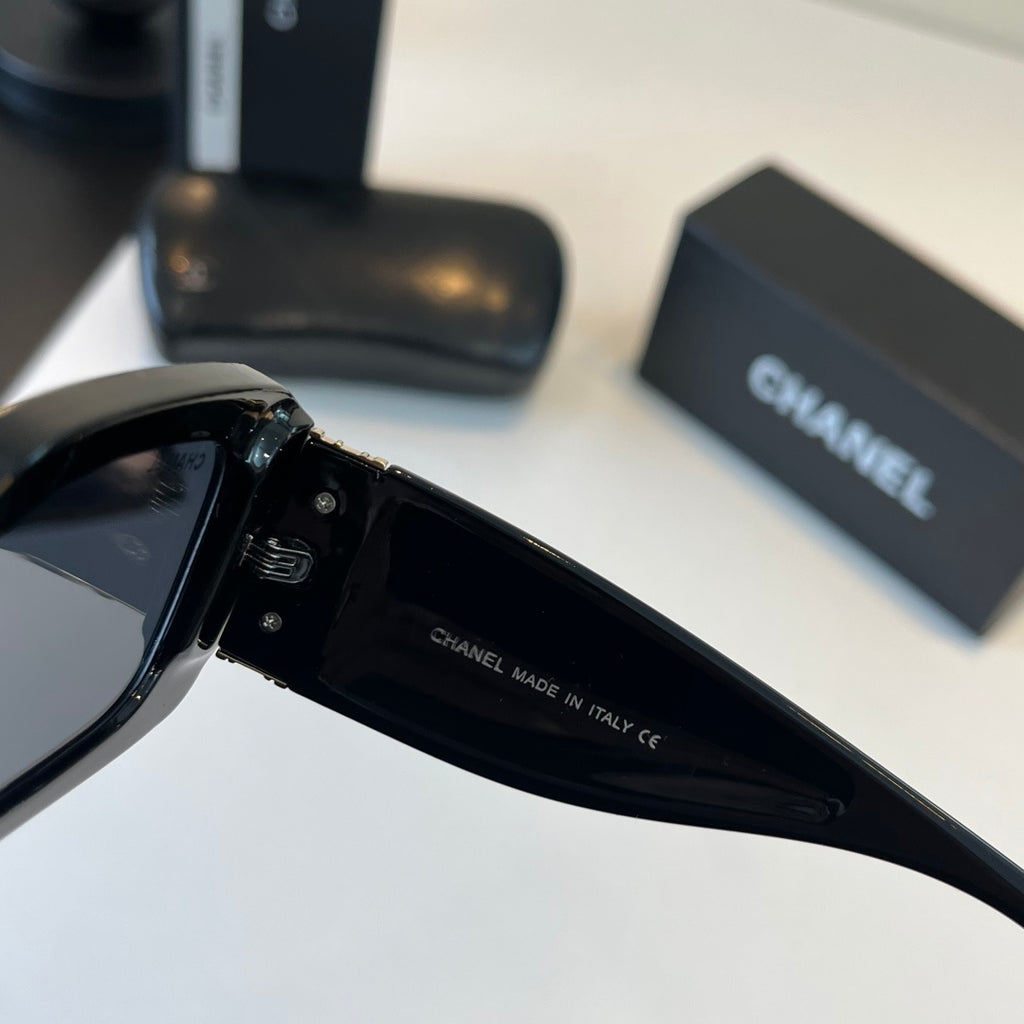 Chanel Fashion Black Lens Sunglasses for Men & Women - 493445 - detail image 10