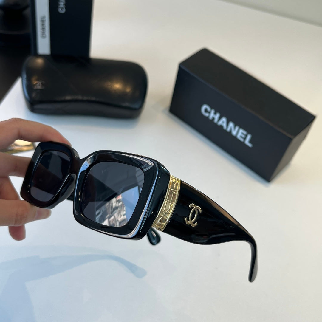 Chanel Fashion Black Lens Sunglasses for Men & Women - 493445 - detail image 4