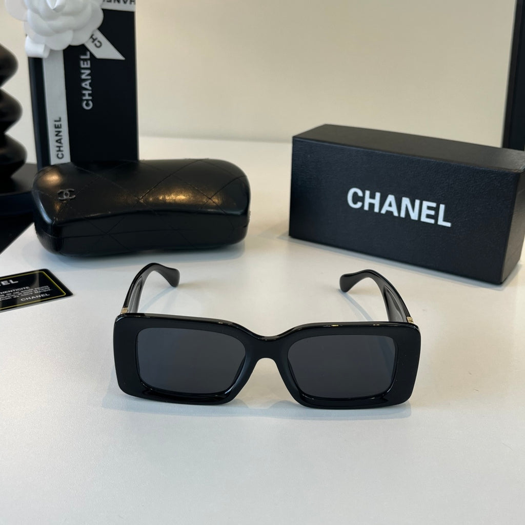 Chanel Fashion Black Lens Sunglasses for Men & Women - 493445 - detail image 2