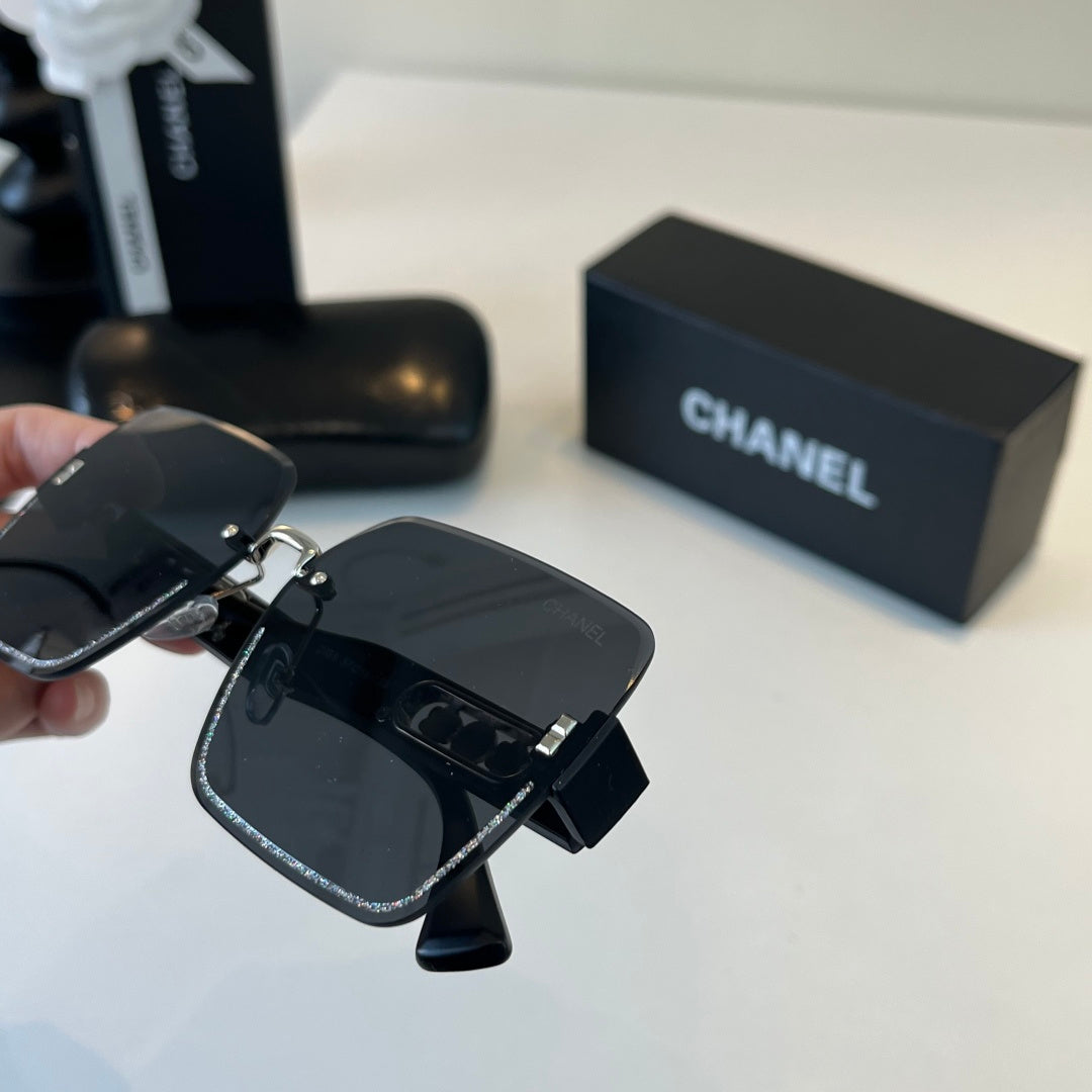 Chanel Fashion Black Lens Sunglasses for Men & Women - 493449 - detail image 7