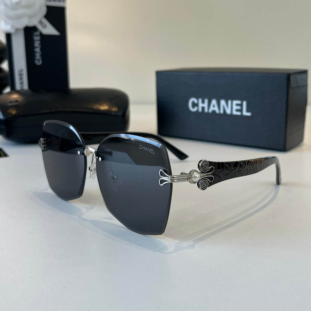 Chanel Fashion Black Lens Sunglasses for Men & Women - 493450 - detail image 3