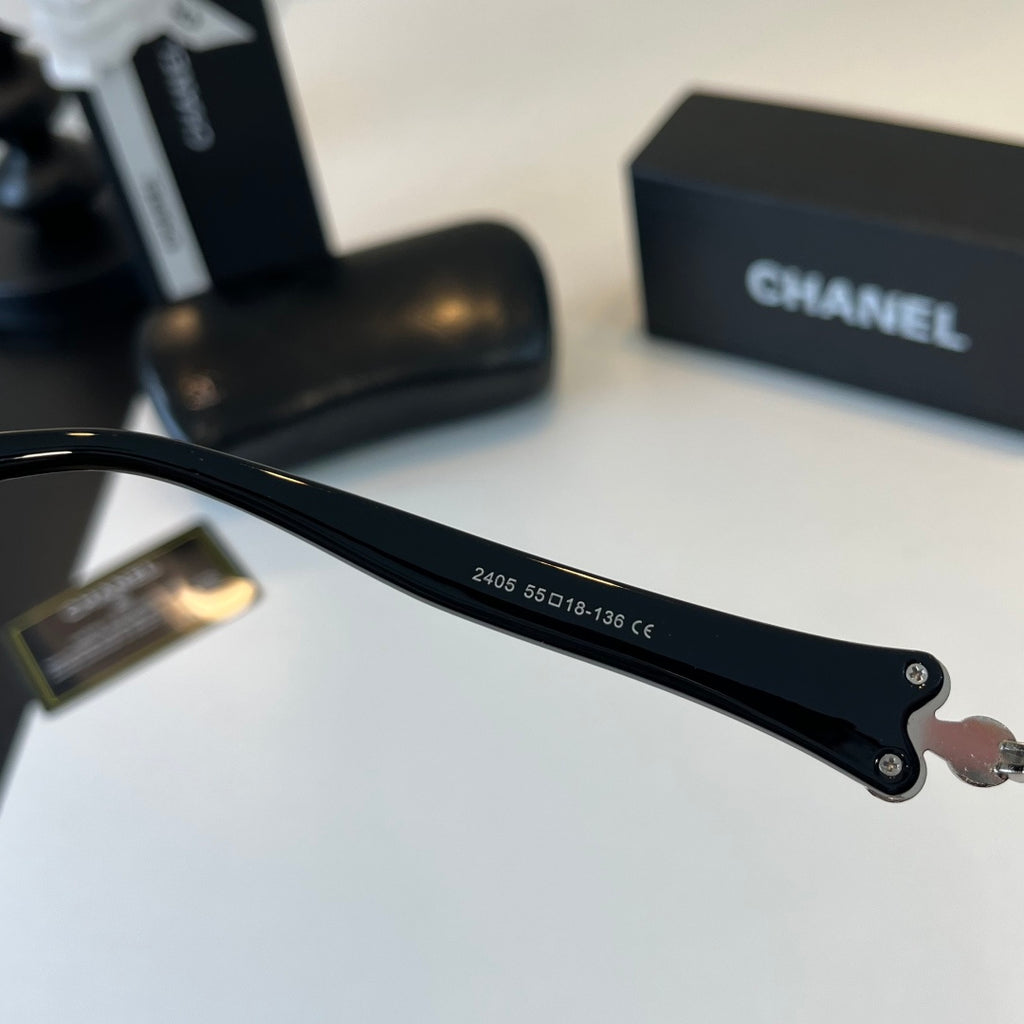Chanel Fashion Black Lens Sunglasses for Men & Women - 493450 - detail image 9