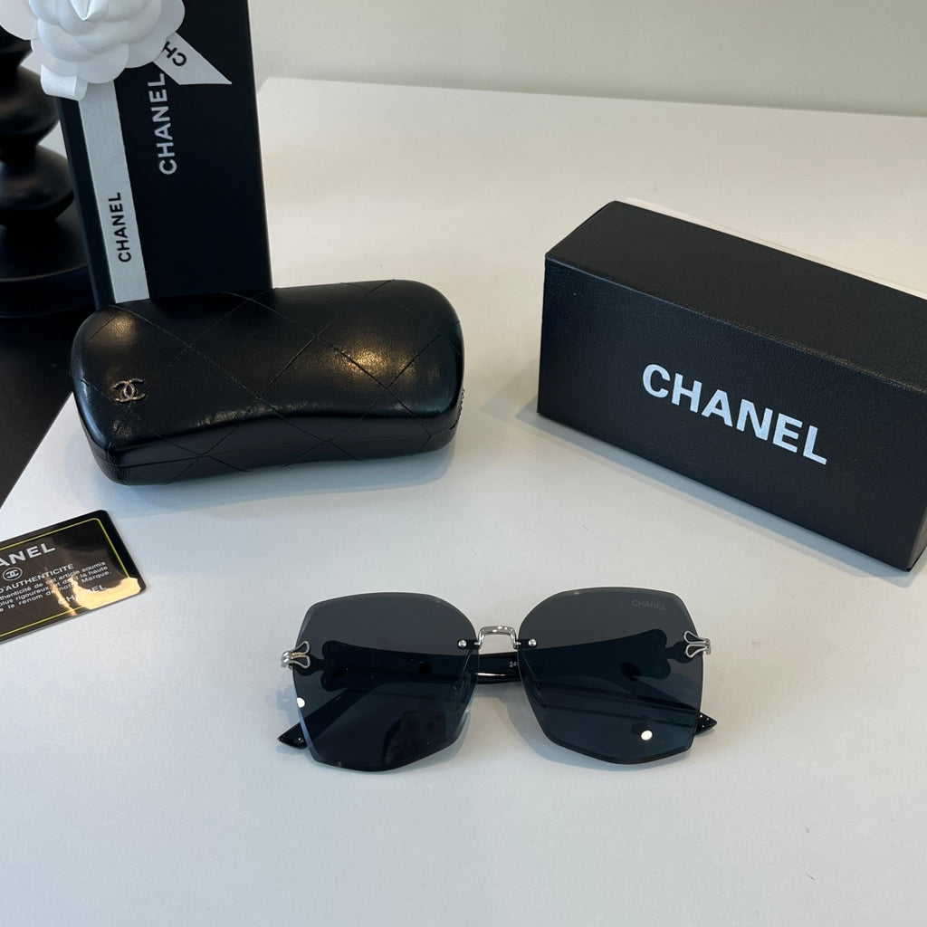 Chanel Fashion Black Lens Sunglasses for Men & Women - 493450 - detail image 4