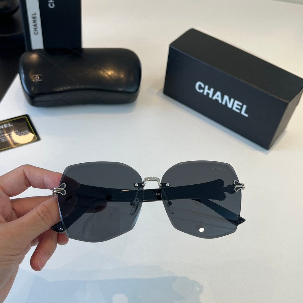 Chanel Fashion Black Lens Sunglasses for Men & Women - 493450 - detail image 5