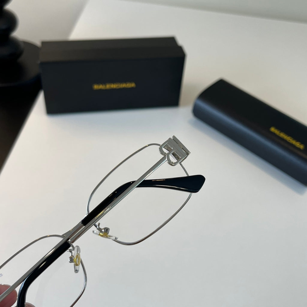 Balenciaga Rectangular Silver Lens Sunglasses for Men & Women - 466028 - detail image 7